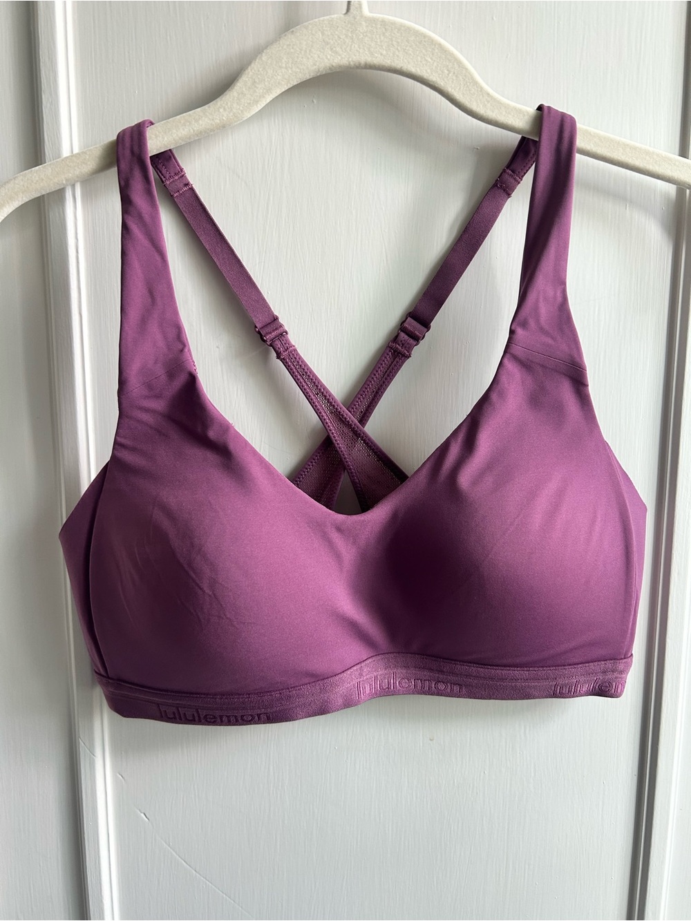 Lululemon Women's Purple Cross-Back Sports Bra 32C